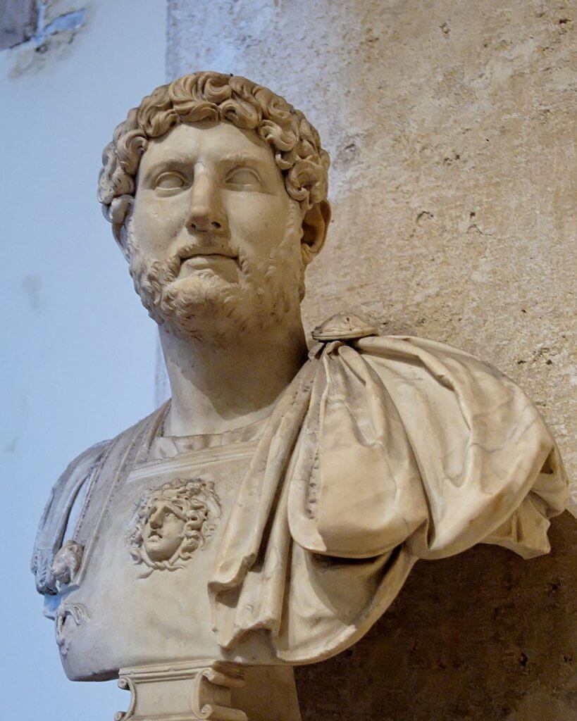ローマ皇帝ハドリアヌスの胸像